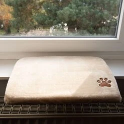 Pluschi Windowsill Seat 50 X 35 X 5cm (L X W X H) -Pet Shop 12a50a 1 1