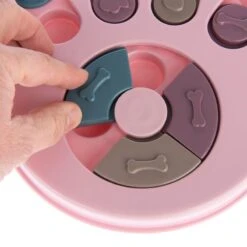 Intelligence Snack Paw Toy 24 X 24 X 3.2cm (L X W X H) -Pet Shop 230497 snack paw fg 0722 0