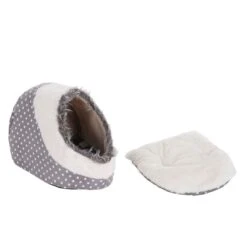 White Dots Snuggle Den 40 X 40 X 28 Cm (L X W X H) -Pet Shop 346777 kuschelhoehle white dots 05 07 2013 7