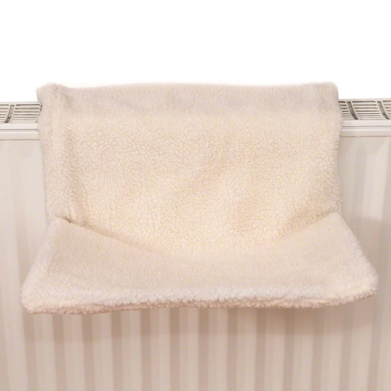 Relax Radiator Bed Sheepskin White 5 Relax Radiator Bed Sheepskin White - Image 3