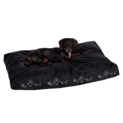 Silhouettes Black Dog Cushion Black: 120 X 80 X 8 Cm (L X W X H) 23 Silhouettes Black Dog Cushion Black: 120 X 80 X 8 Cm (L X W X H) -Pet Shop 88800 hundekissen wild dogs schwarz fg 2678 5